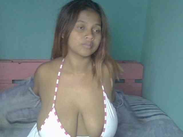 Bellalabelle webcam