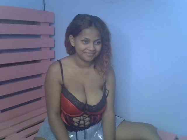Bellalabelle webcam