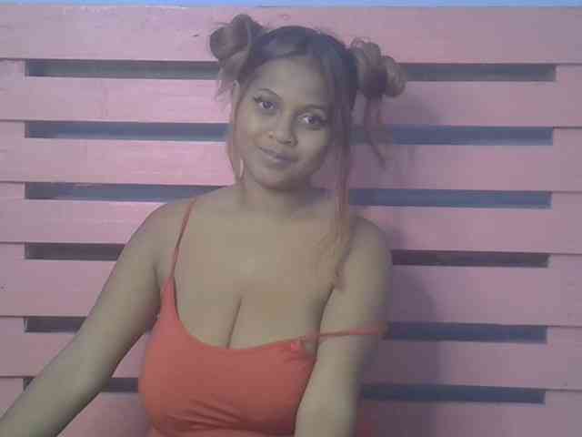 Bellalabelle webcam
