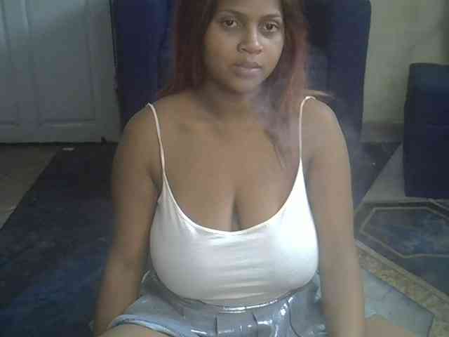 Bellalabelle webcam