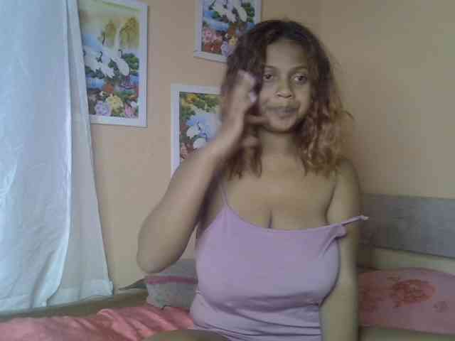 Bellalabelle webcam