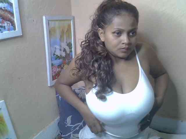 Bellalabelle webcam