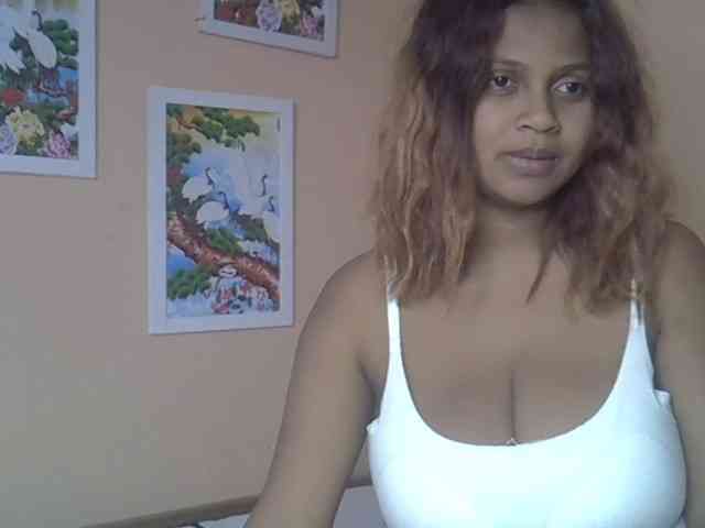Bellalabelle webcam