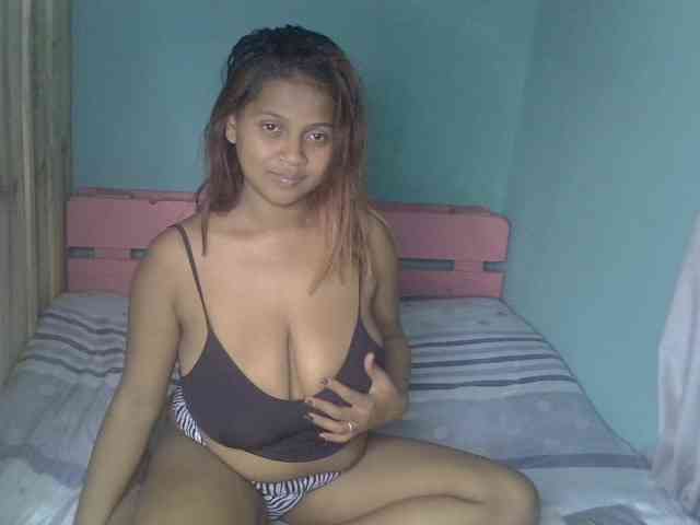 Bellalabelle webcam