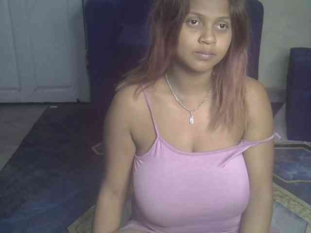 Bellalabelle webcam