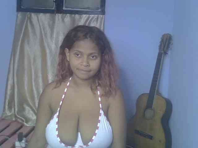 Bellalabelle webcam