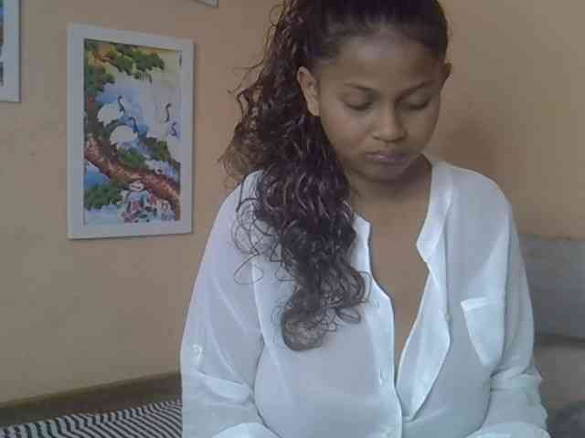 Bellalabelle webcam