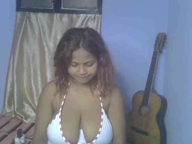 Bellalabelle webcam