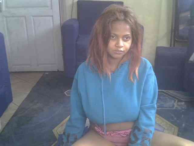 Bellalabelle webcam