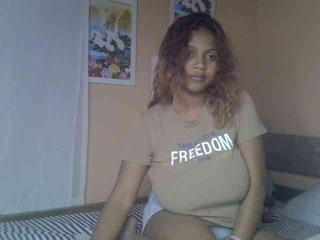 Bellalabelle webcam