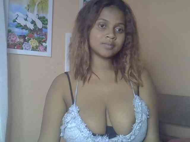 Bellalabelle webcam