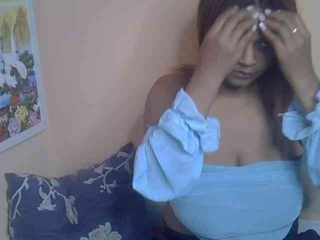 Bellalabelle webcam