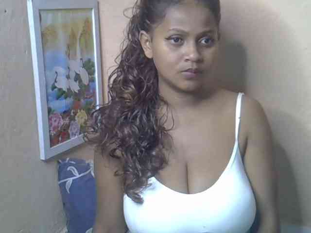 Bellalabelle webcam