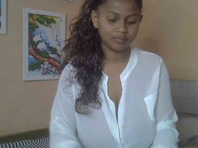 Bellalabelle webcam