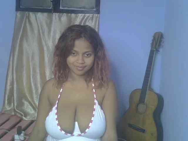 Bellalabelle webcam