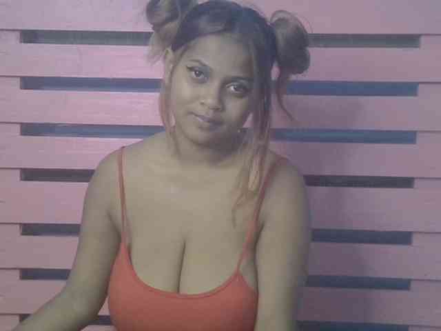 Bellalabelle webcam
