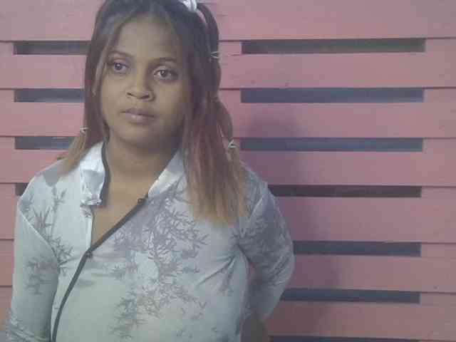 Bellalabelle webcam