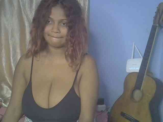 Bellalabelle webcam