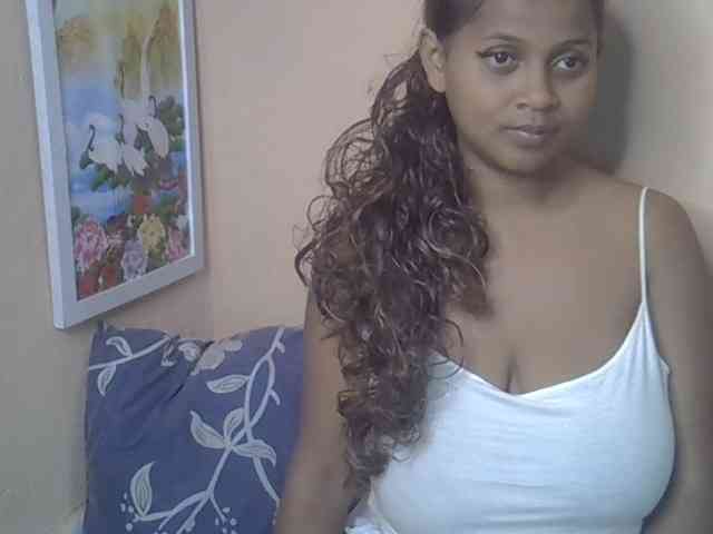 Bellalabelle webcam