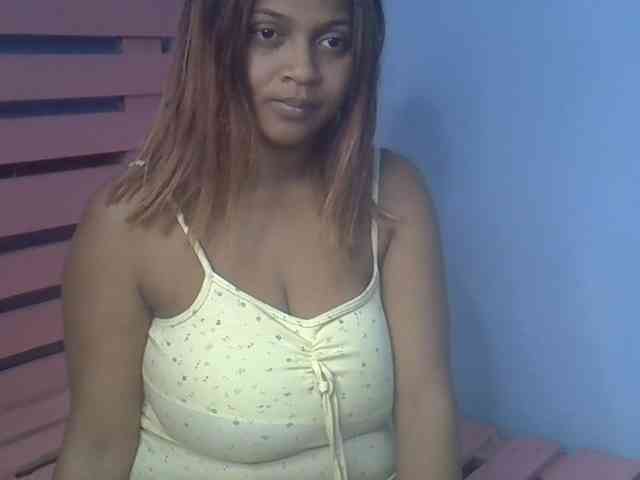 Bellalabelle webcam