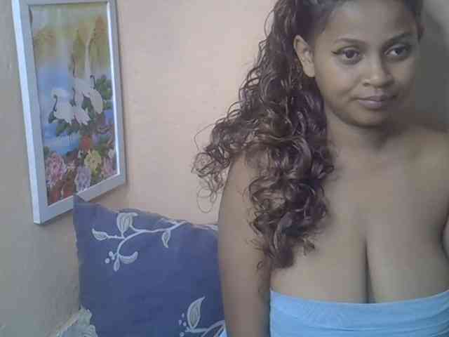 Bellalabelle webcam
