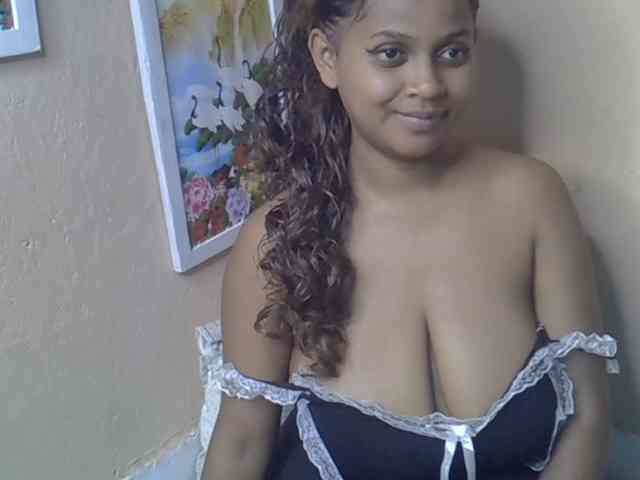 Bellalabelle webcam