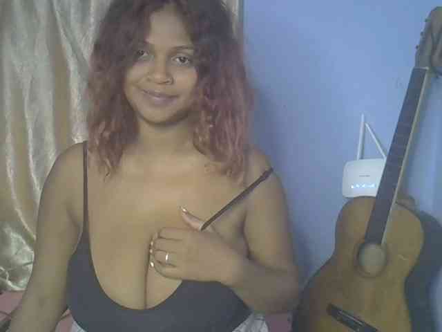 Bellalabelle webcam