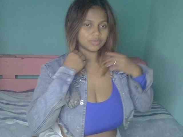 Bellalabelle webcam