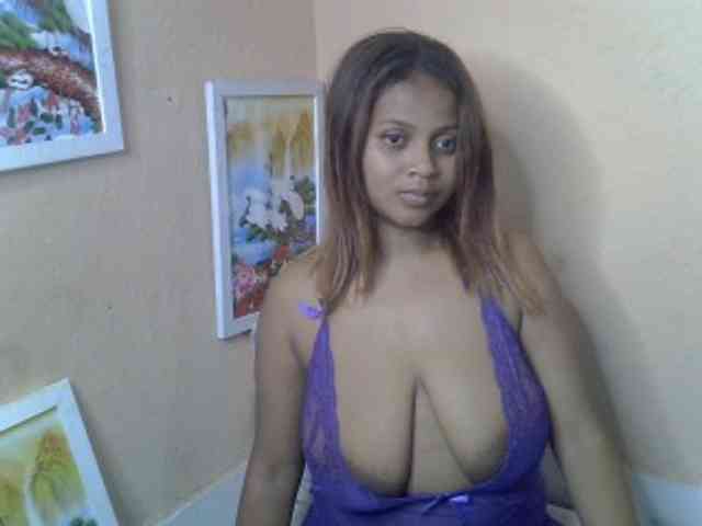 Bellalabelle webcam