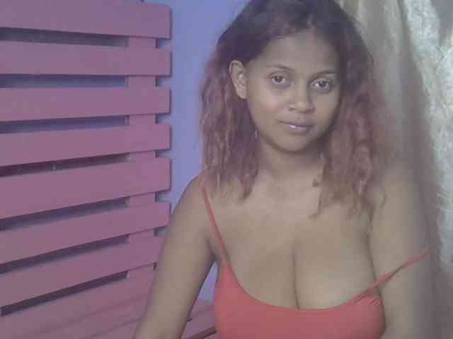 Bellalabelle webcam
