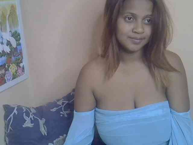 Bellalabelle webcam