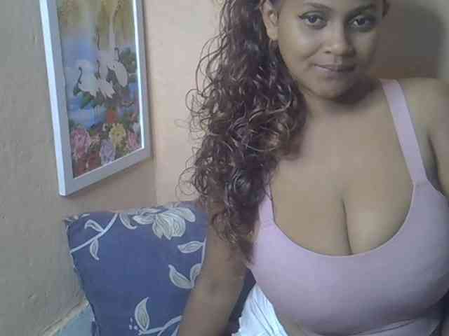 Bellalabelle webcam