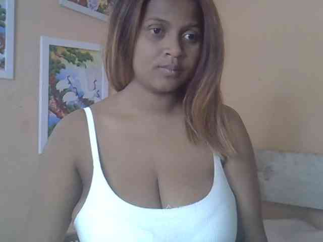 Bellalabelle webcam