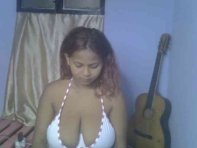 Bellalabelle webcam