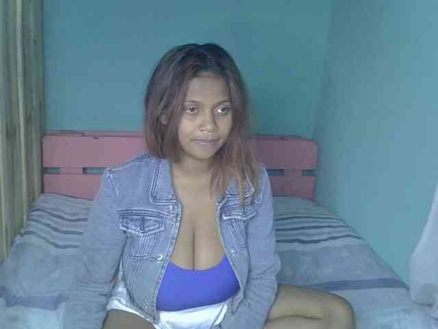 Bellalabelle webcam