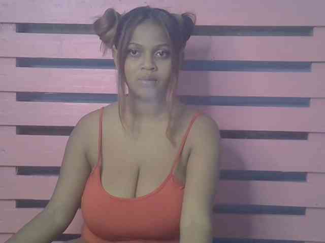 Bellalabelle webcam