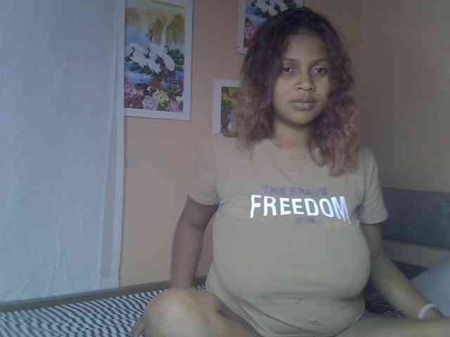 Bellalabelle webcam