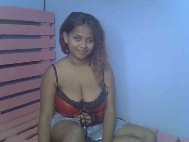 Bellalabelle webcam