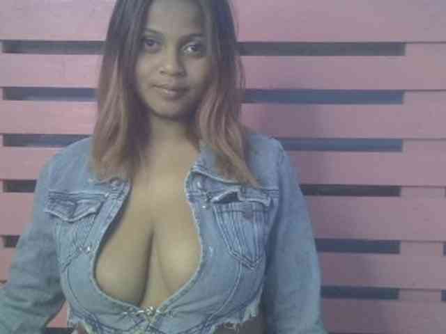 Bellalabelle webcam