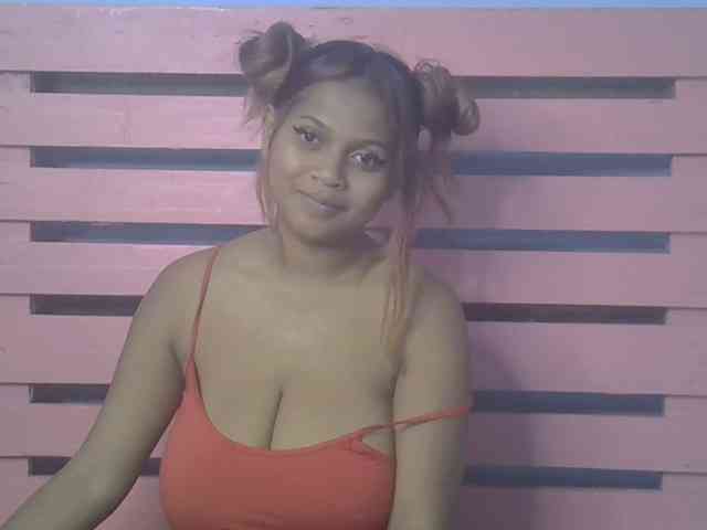Bellalabelle webcam