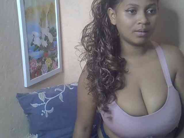 Bellalabelle webcam