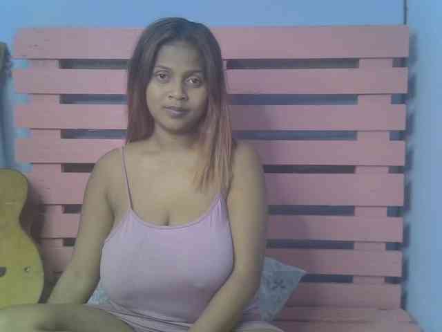 Bellalabelle webcam