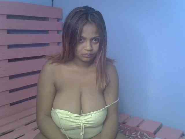 Bellalabelle webcam