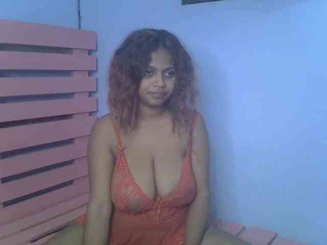 Bellalabelle webcam