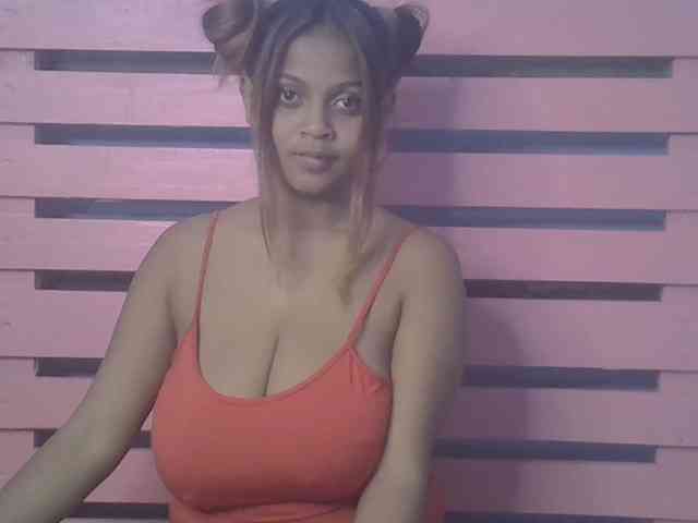 Bellalabelle webcam
