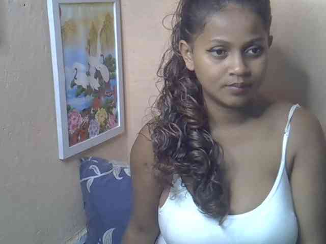Bellalabelle webcam