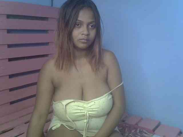 Bellalabelle webcam