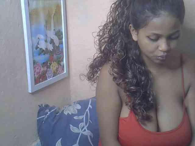 Bellalabelle webcam