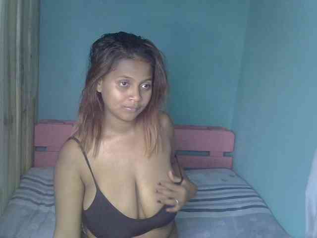 Bellalabelle webcam