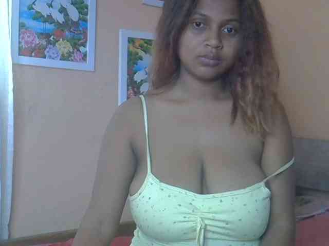 Bellalabelle webcam
